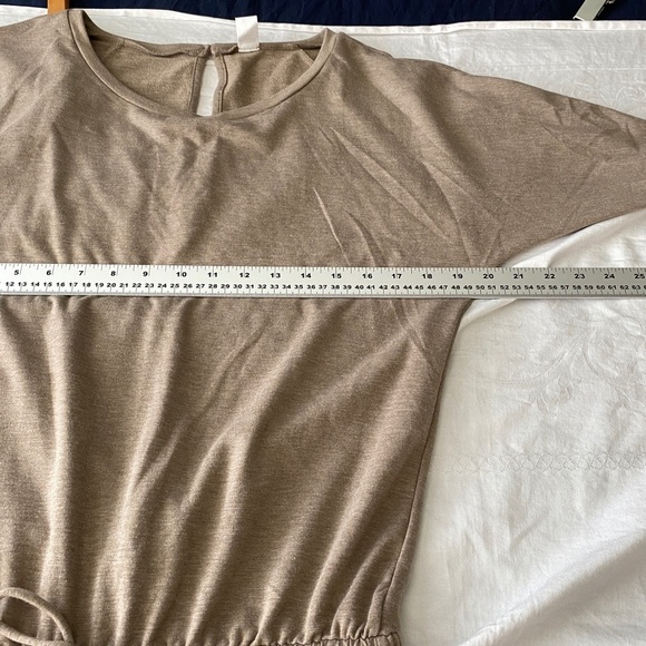 Old Navy Women's Beige 3/4 Dolman Sleeve Lightweight Romper Stretchy‎ Size Small - Picture 9 of 14